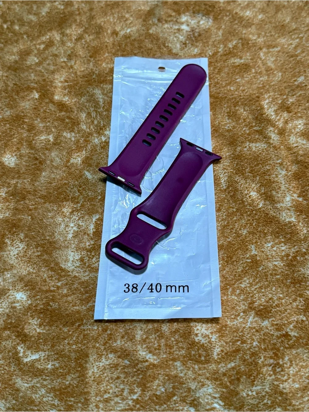 38/40mm Purple Silicone Apple Watch Band - Compatible Smartwatch Strap